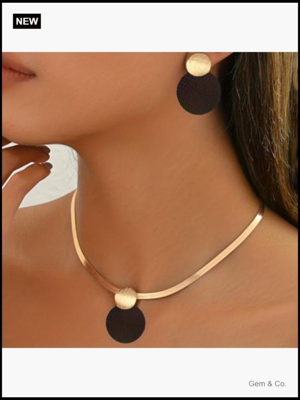 Gold Herringbone Snake Chain Choker Necklace With Black Disc Pendant Earring - Picture 5 of 7